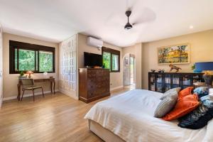 Luxury Villa - Sleeps up to 8 & Infinity Pool