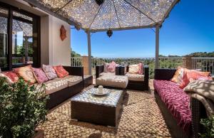 Luxury Villa - Sleeps up to 8 & Infinity Pool