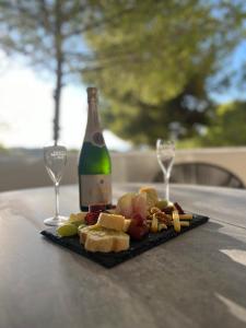 Suite F up, Rio Real, Marbella