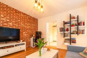 Quiet apartment in new city center, NIVY