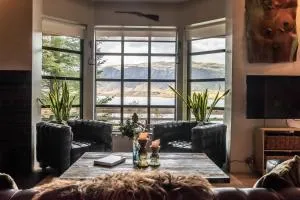 Aslundur Lakefront Villa - Ásborgir