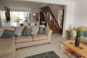 Benllech Beach View Holiday Home for 8 people - Brynteg