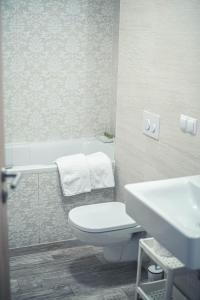 White Mood Apartment Brasov