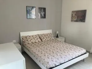 Casa Chiara tra Saronno e Milano - Caronno Pertusella