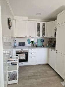 Vivenda BRANCA - Ubytování bez kategorie ve městě Carcavelos