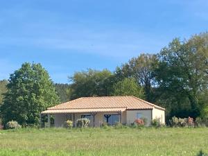 Maisons de vacances Agreable et confortable maison Le Vigan en Quercy : photos des chambres