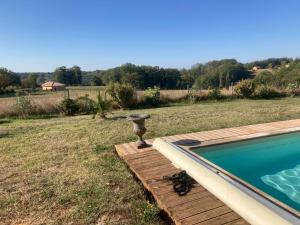 Maisons de vacances Agreable et confortable maison Le Vigan en Quercy : Maison 2 Chambres
