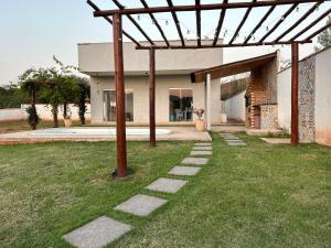 Casa de praia nova e completa em jaconé