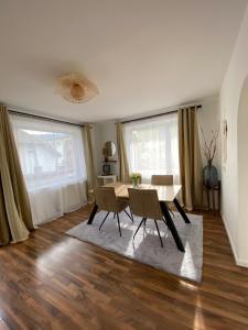 ART - Apartments Tirol with Balcony & FREE Parking