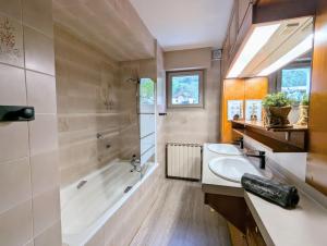 Maisons de vacances LE VERTBRUCHE - Gite avec superbe vue pour 15 pers : photos des chambres