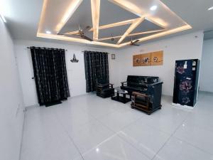 Skyline View Suite
