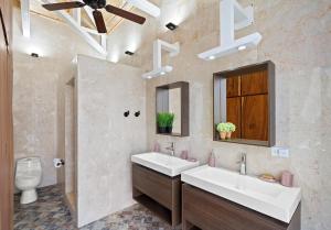 Beautiful New 3 BD Villa w - Pool