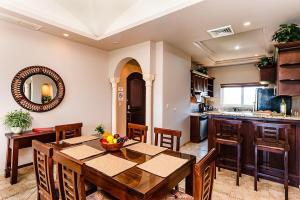 Enchanting Ocean Views 2 BD 2 Pools