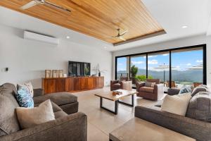 Ocean View Luxury Mountain Escape