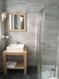 Hotels Grand Hotel Clichy Paris : Chambre Familiale