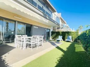 3077 Residencia AZAHAR GARDEN - Hurchillo