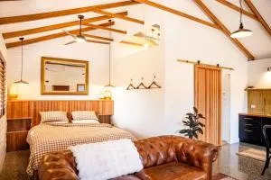 Three Gums Mudbrick - Wittitrin