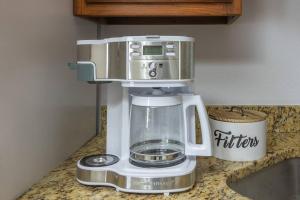 3 Bedroom House 5 Min Walk to Square