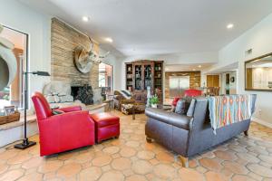 Full Circle Ranch with Mtn Views in Cave Creek!