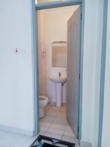 Racecourse gardens apartment