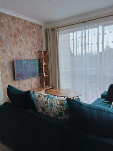 Racecourse gardens apartment