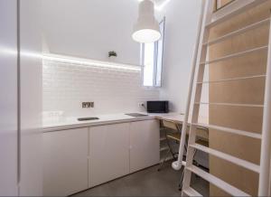 StudentVille - Standard Studio