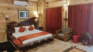 The Divine Hima Homestay - Pathyar