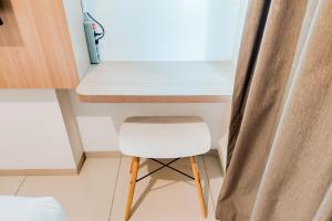 Best Deal and Homey Studio Apartment Tree Park City Cikokol By Travelio