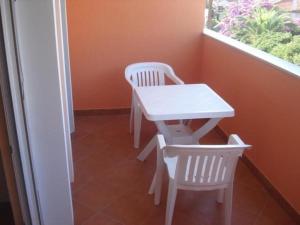 Apartment with balcony and 1 room