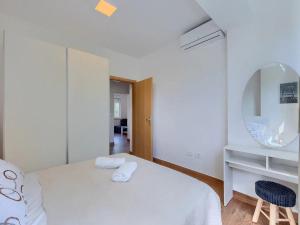 Holiday house Chill out Loborika - Two Bedroom Holiday Home with Terrace