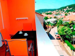 Apartments St Rialto - Comfort One-Bedroom Apartment with Balcony and Sea View