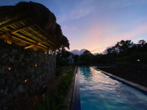 Butanding Barrio Villa