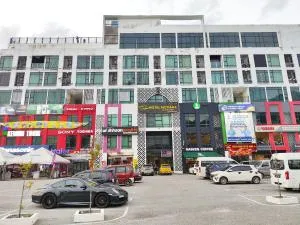 Homestay TS Suria Suite with swimming pool at Hotel Mutiara - Kampong Batu Papan