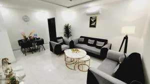 2 Bed Luxury Apartment, Pool, Gym, Cinema - Kānjra