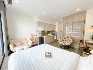 Apartment 1BR-FL24th-R105 Building-Vinhomes Ocean Park