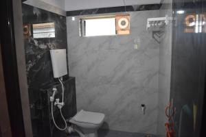 GUNDAPPA cafe GOKARNA KUDLE beach