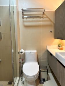 Cozy and Aesthetic Condo at Shore 3 in MOA, Pasay