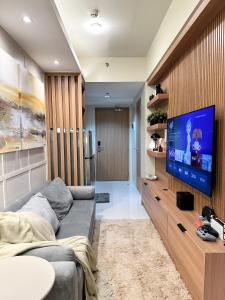 Cozy and Aesthetic Condo at Shore 3 in MOA, Pasay