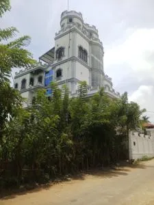 White palace airport transit Hotel - Arambe