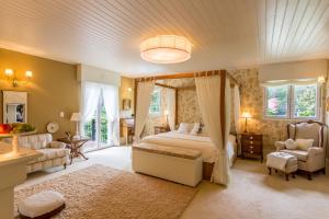 Deluxe Suite with Spa Bath room in Casa Regaleira Hotel Boutique