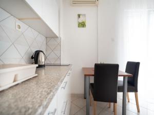 Apartments Milic - One Bedroom Apartment with Sea View and Terrace