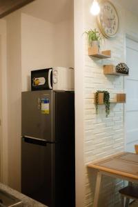 AR05 Evas Brand New 1BR Arezzo Place