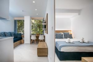 Elegant Blue Rhodes Center Apartment near the Sea