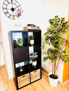 BEAU T3 NEUF PROCHE VIEUX-PORT A LA PLACE CORDERIE