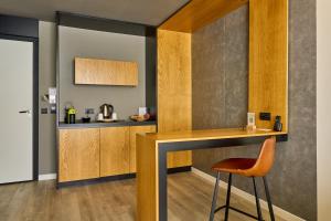 Adella Boutique Hotel - Free Secured Parking