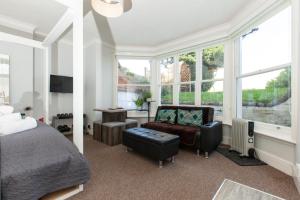 Classy Studio Apartment In Brighton