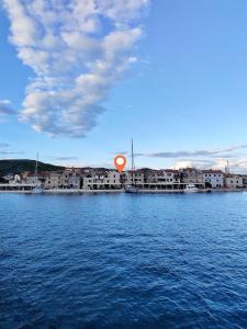 Apartments Nautical Nest - 2hvězdičkové hotely ve městě Tribunj