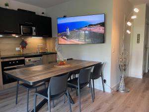 Mini Villa T4 duplex dans résidence hôtelière Fiori di Cala Rossa superbement arborée rénovée en 2023 - chez Anne avec piscine chauffée