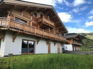 Appartements L-Arpa - Duplex dans Chalet Neuf - Vue MontBlanc : photos des chambres