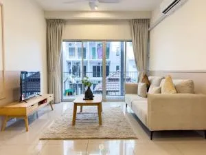 4B2B for 7 pax - 15 min to Lotus's Mall - Kajang - Kampong Paya